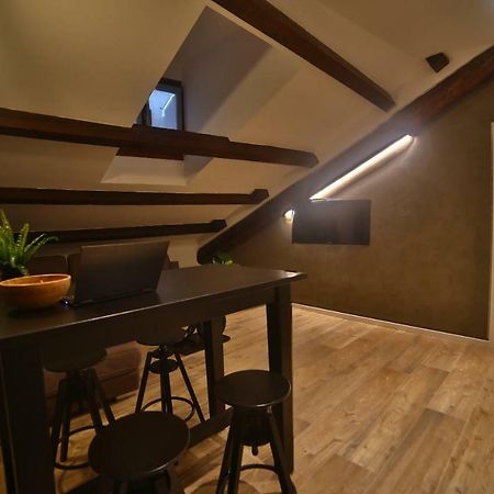 ミラノMoscova Attic Near Duomoアパートメント エクステリア 写真